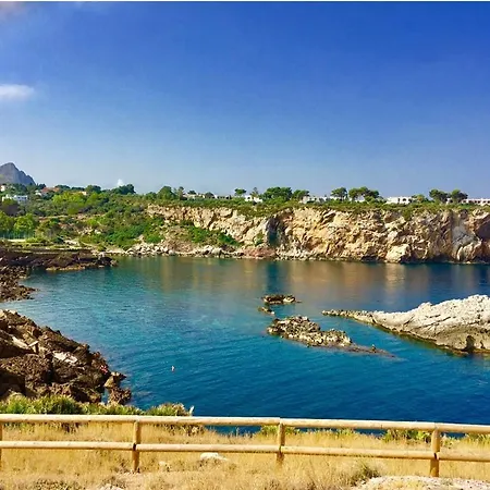 Villa Chiso Immersa Nel Verde A Due Passi Dal Mare Terrasini